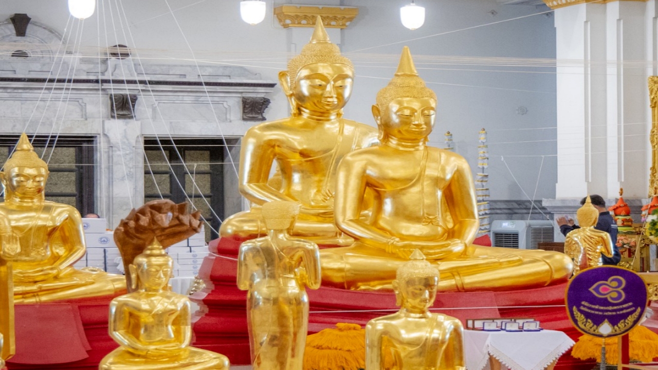 หลวงพ่อโสธร พระพุทธรูปศักดิ์สิทธิ์ 254 ปี แห่งแม่น้ำบางปะกง