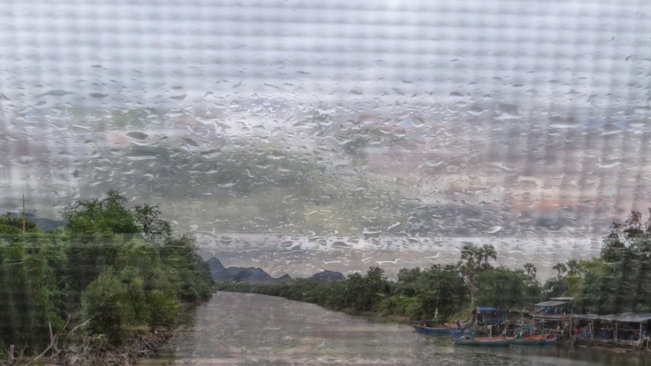 ฝนตกเพิ่มขึ้น เหนือ-อีสานตอนบน ตกหนัก โดนปลายหางพายุแมตโม
